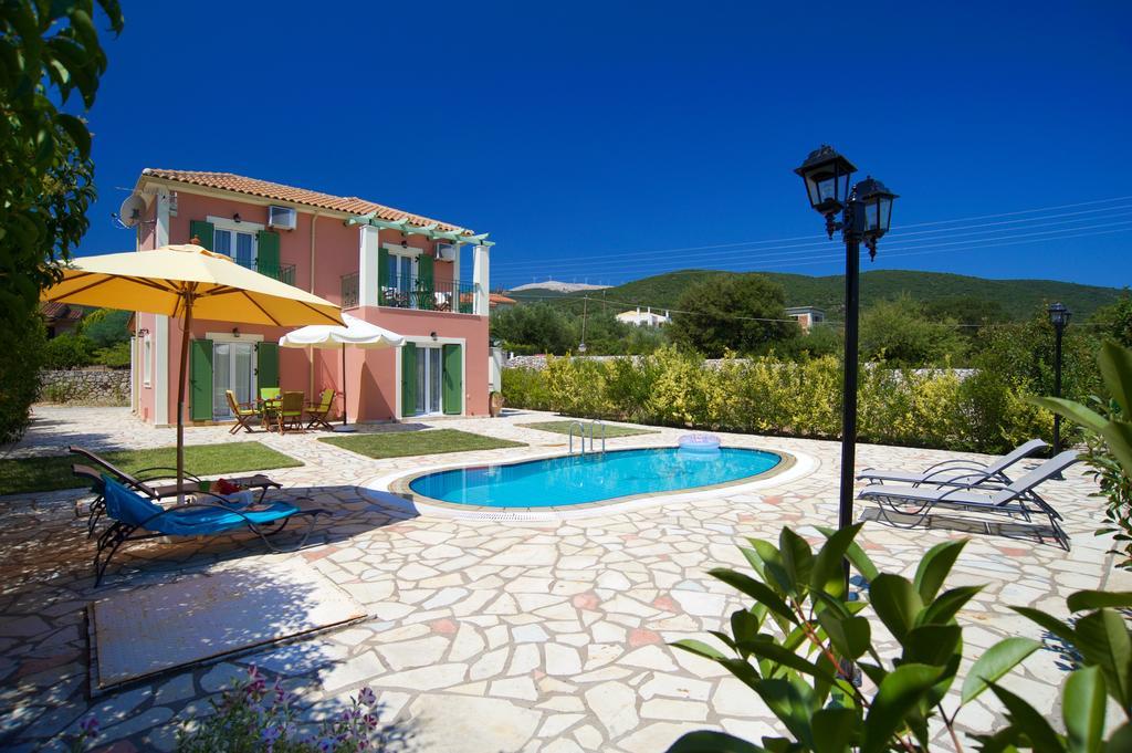 Iliachtides Villas Karavómilosz Szoba fotó